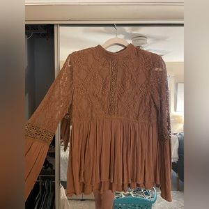 American Eagle Lace Top